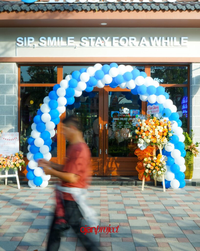 Grand Opening Let's Coffee Vietnam​ 10
